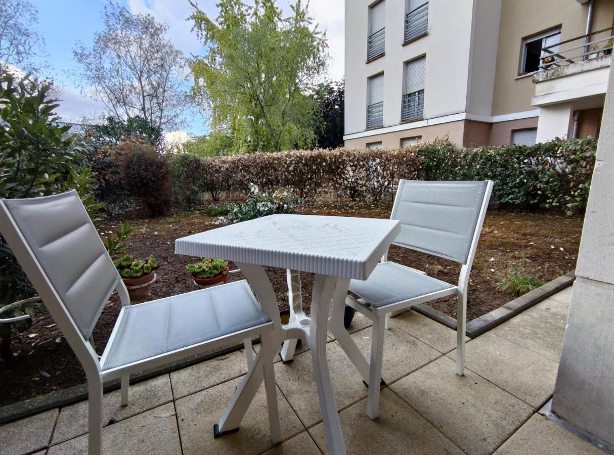 Appartement Avec Jardin Et Terrasse Pres De Paris Mantes-la-Jolie Zewnętrze zdjęcie
