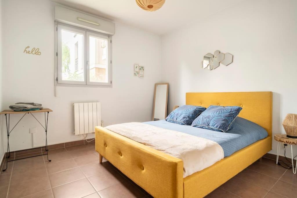 Appartement Avec Jardin Et Terrasse Pres De Paris Mantes-la-Jolie Zewnętrze zdjęcie