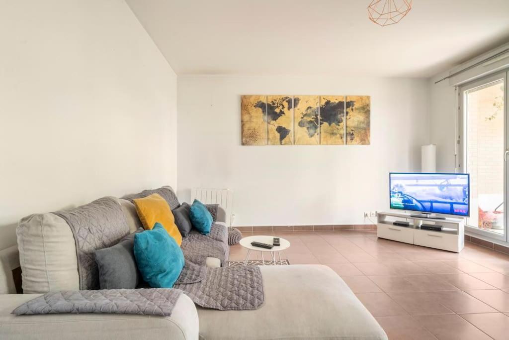 Appartement Avec Jardin Et Terrasse Pres De Paris Mantes-la-Jolie Zewnętrze zdjęcie